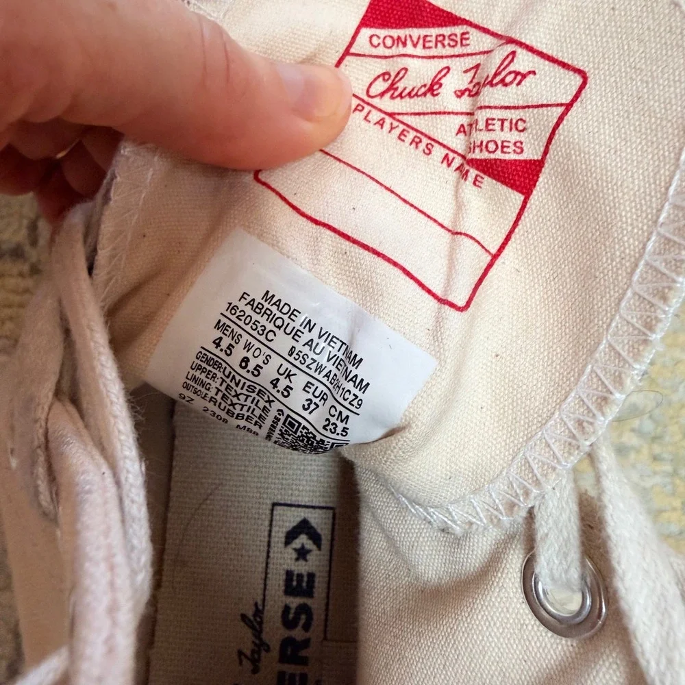 Converse Chuck 70 High Top Parchment Canvas Sneakers 162053C Mens 4.5 Womens 6.5 - Picture 4 of 9